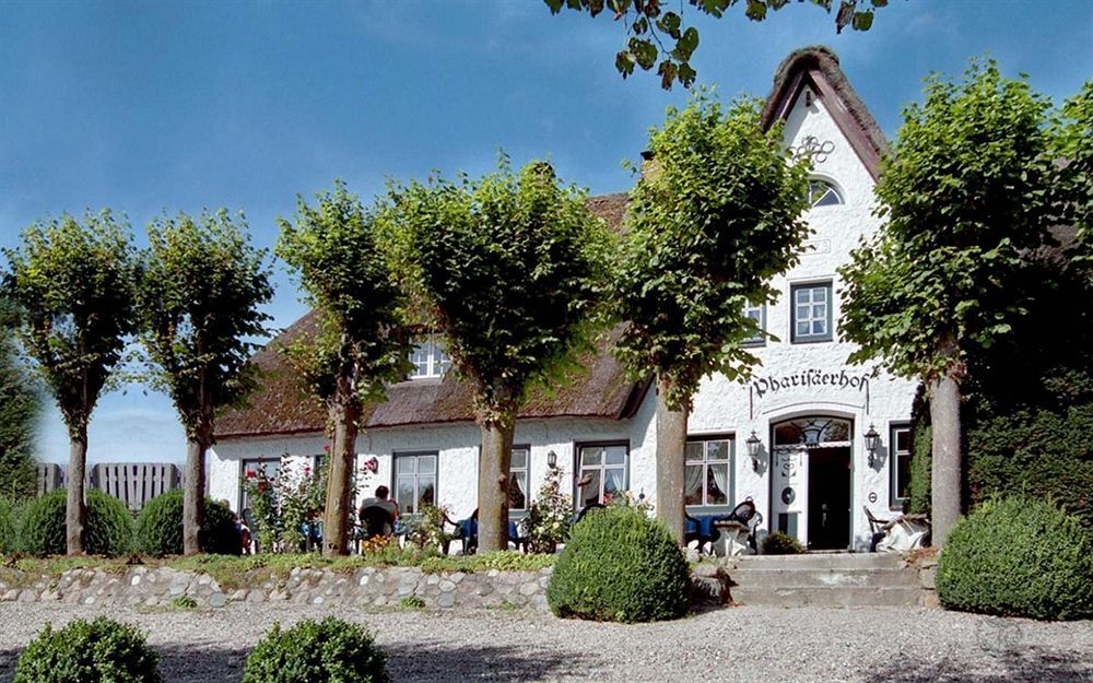 Hotel, Restaurant, Cafe Pharisaeerhof - Nordseeurlaub Mit Hund Нордштранд Экстерьер фото