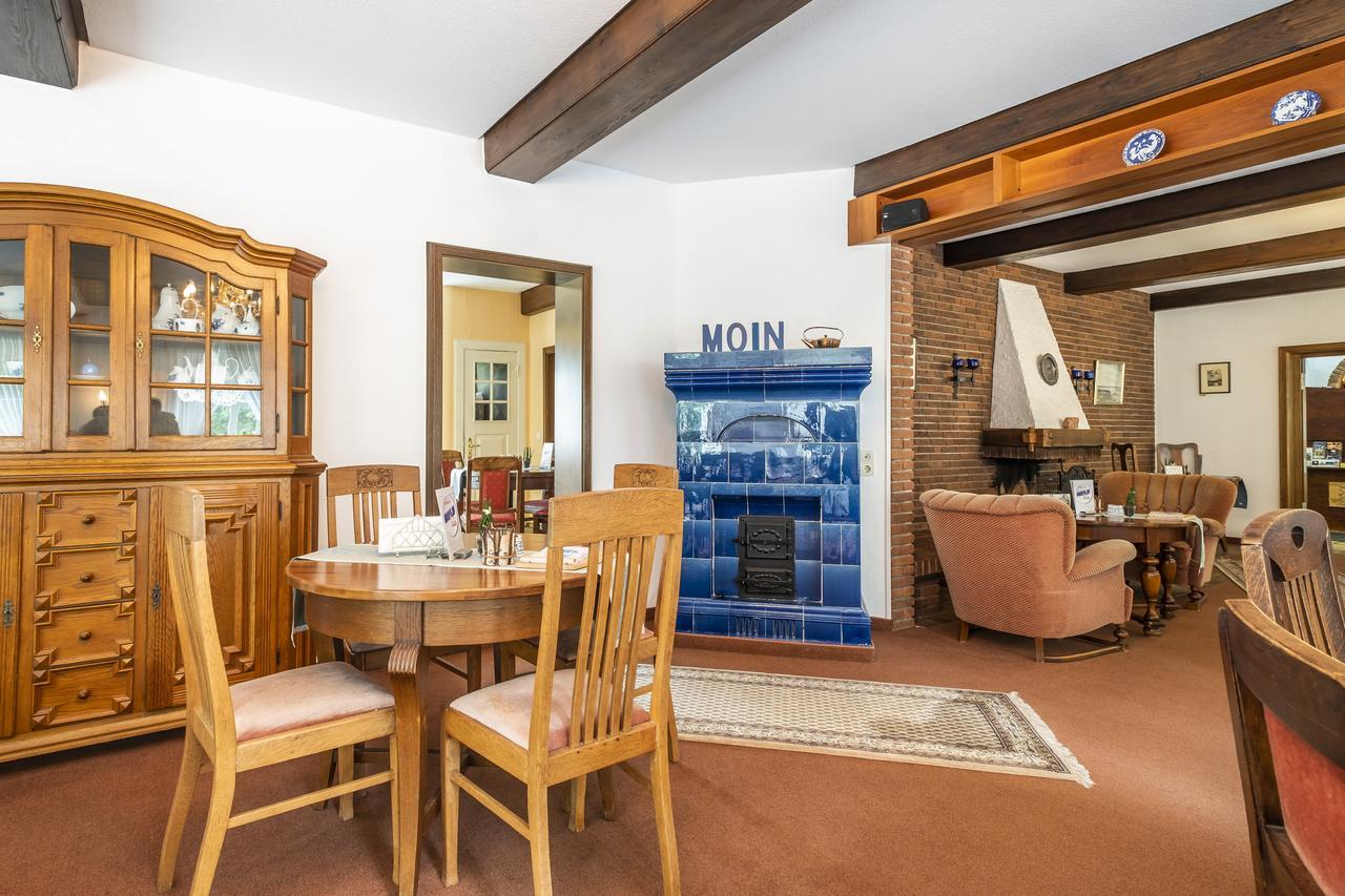 Hotel, Restaurant, Cafe Pharisaeerhof - Nordseeurlaub Mit Hund Нордштранд Экстерьер фото